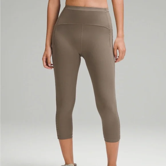 Swift Speed HR Crop 21” - Picture 1 of 12